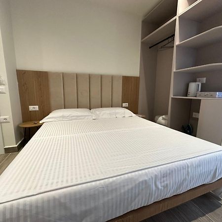 Oni Rooms Saranda Eksteriør billede